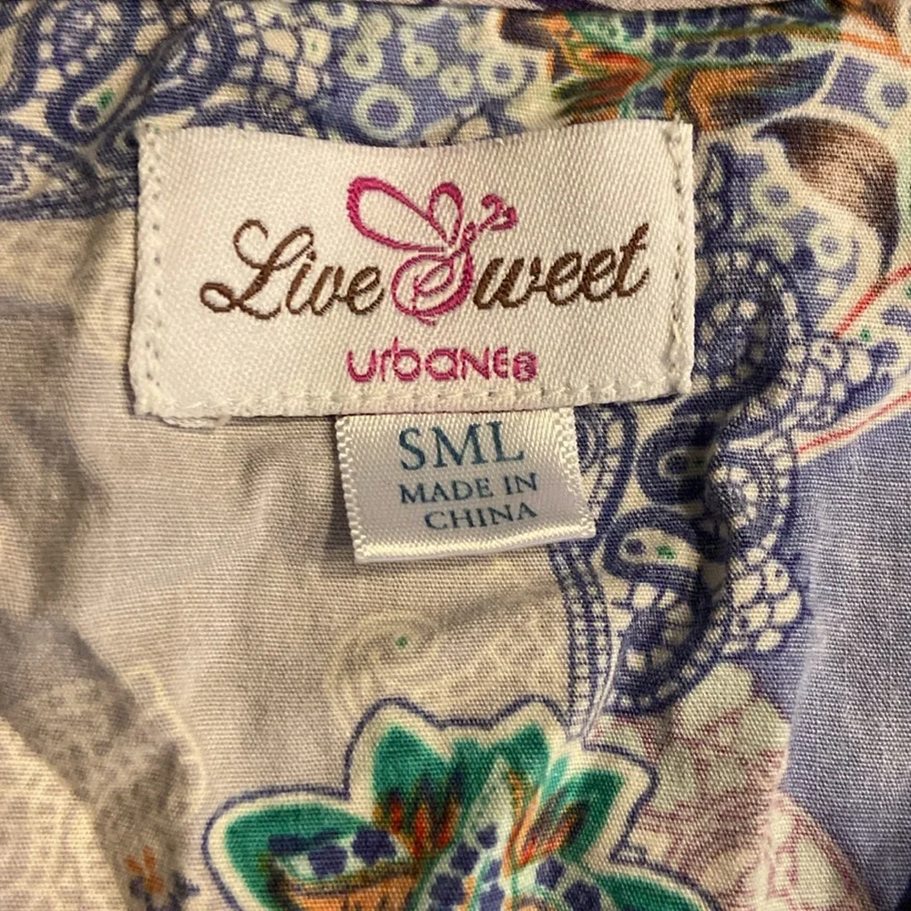 Scrub top - Picture 2 of 3